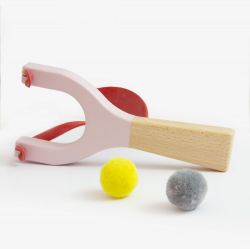 Wooden catapult wth soft balls Pink